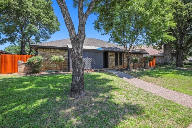 Foto del edificio - Elegantly Renovated Hickory Creek Home!