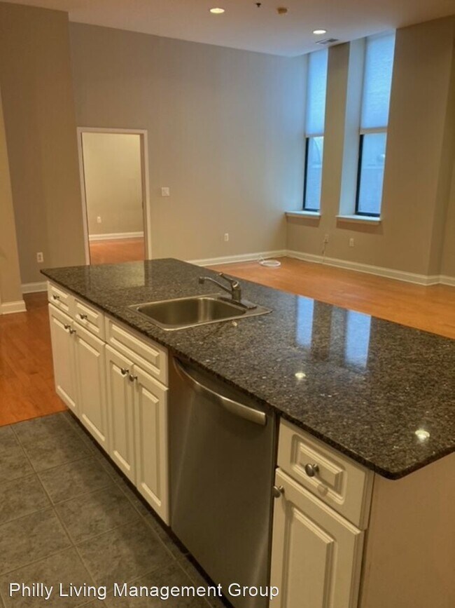 Building Photo - 1 br, 1 bath House - 1001-13 Chestnut St #...