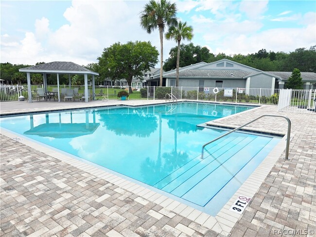 Building Photo - 10906 W Cove Harbor Dr