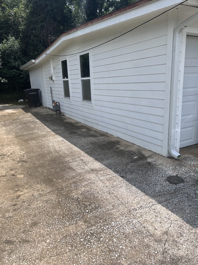 Photo - 2219 Belle Vue Way House