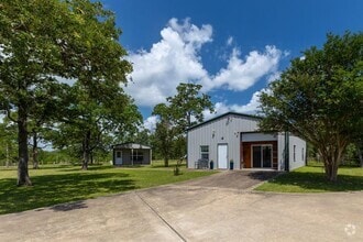 Building Photo - 1072 Papenberg Rd