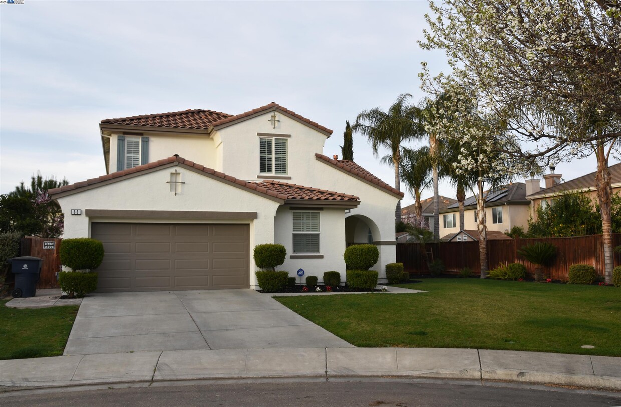 Foto principal - 35 Belize Ct