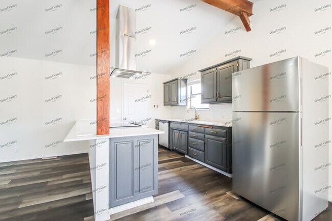 Foto del edificio - 407 W 35th Pl