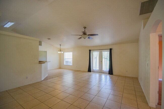 Foto del edificio - 10438 Vista Pines Loop