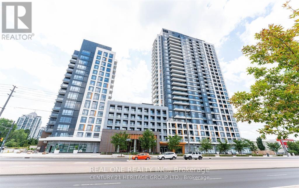 Photo principale - 7950-7950 Bathurst St