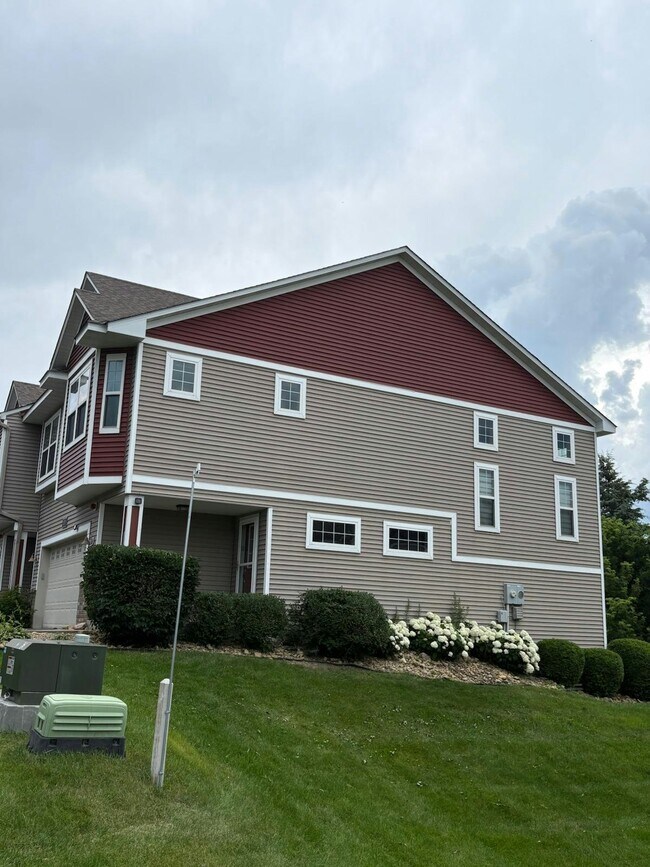 Foto del edificio - 15251 Maryland Ave