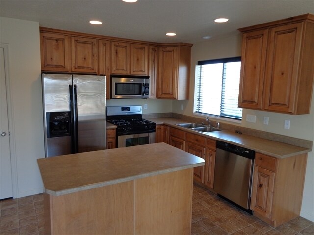 Foto del edificio - 1127 Kensington Dr