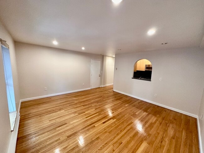 Foto del edificio - 20 E Springfield St