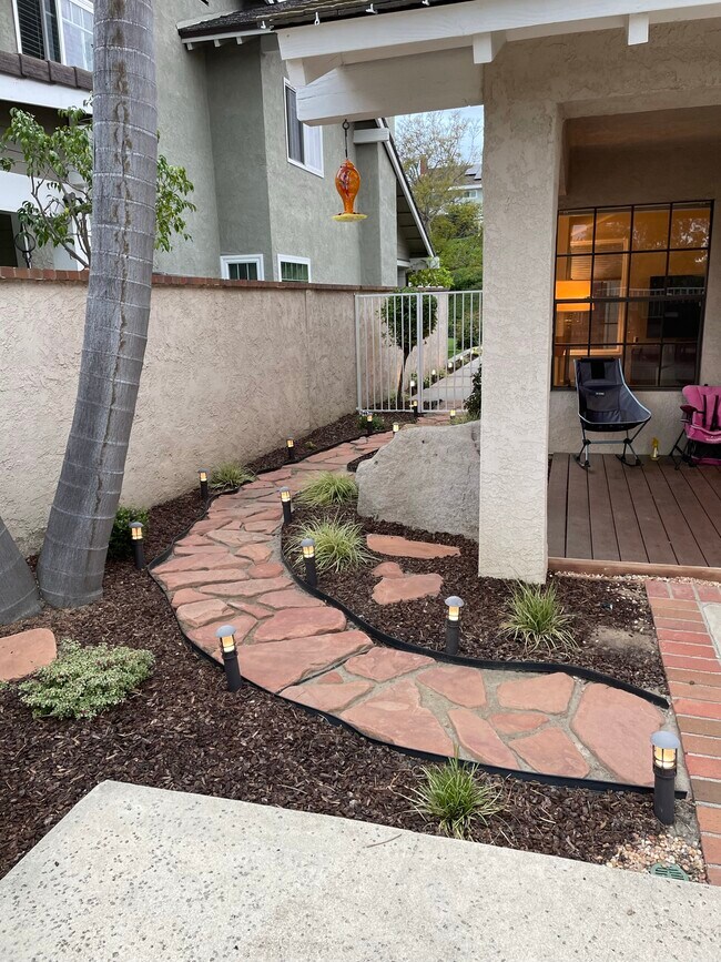 Building Photo - 31152 Oakmont Pl