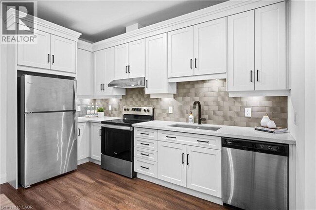 Photo du bâtiment - 30 Hamilton St S