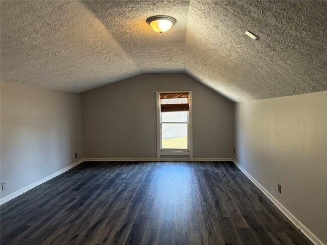 Foto del edificio - 3383 Hamilton Mill Rd