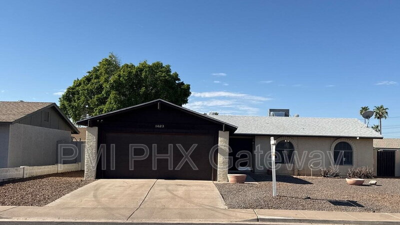 Foto principal - 1623 W Pampa Ave