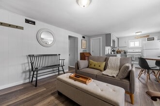 Building Photo - 31 Water St