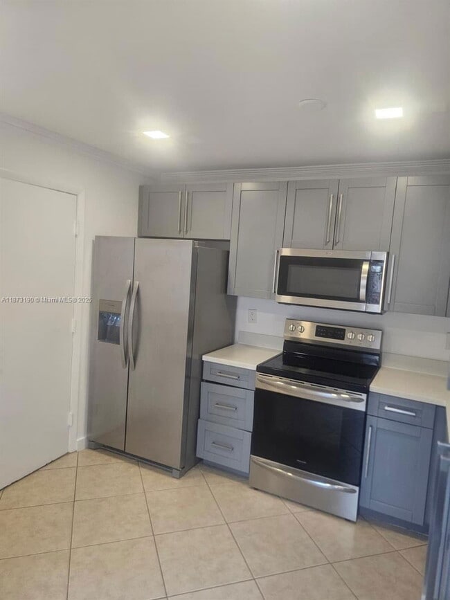 Photo - 11047 Longboat Dr House