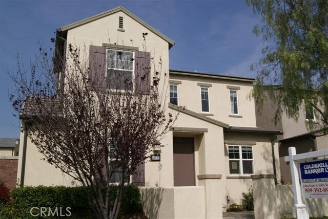 Foto principal - 15792 Flight Ave