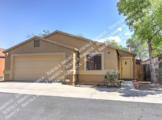 Building Photo - 441 E Geronimo Bluff Loop