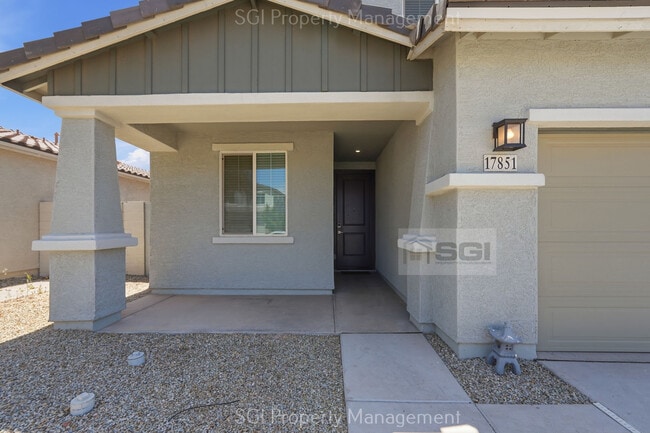 Building Photo - 17851 W Daley Ln