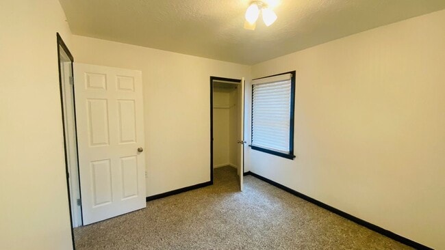 Building Photo - 3084 Harrison Blvd