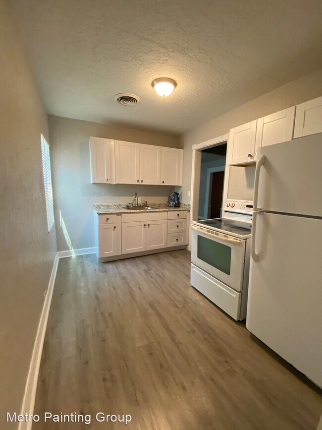 Building Photo - 3 br, 1 bath House - 1316 NW Ash Ave