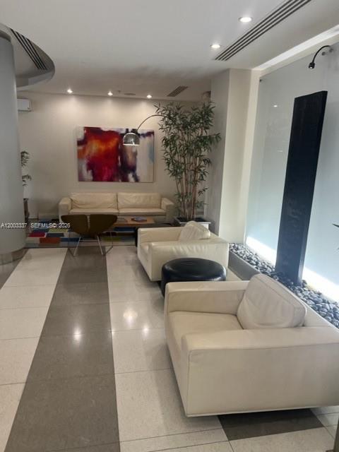 Foto del edificio - 3001 S Ocean Dr