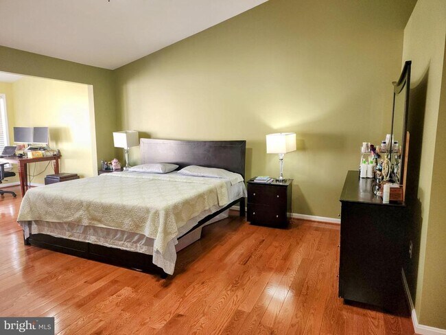 Foto del edificio - 22041 Avonworth Square