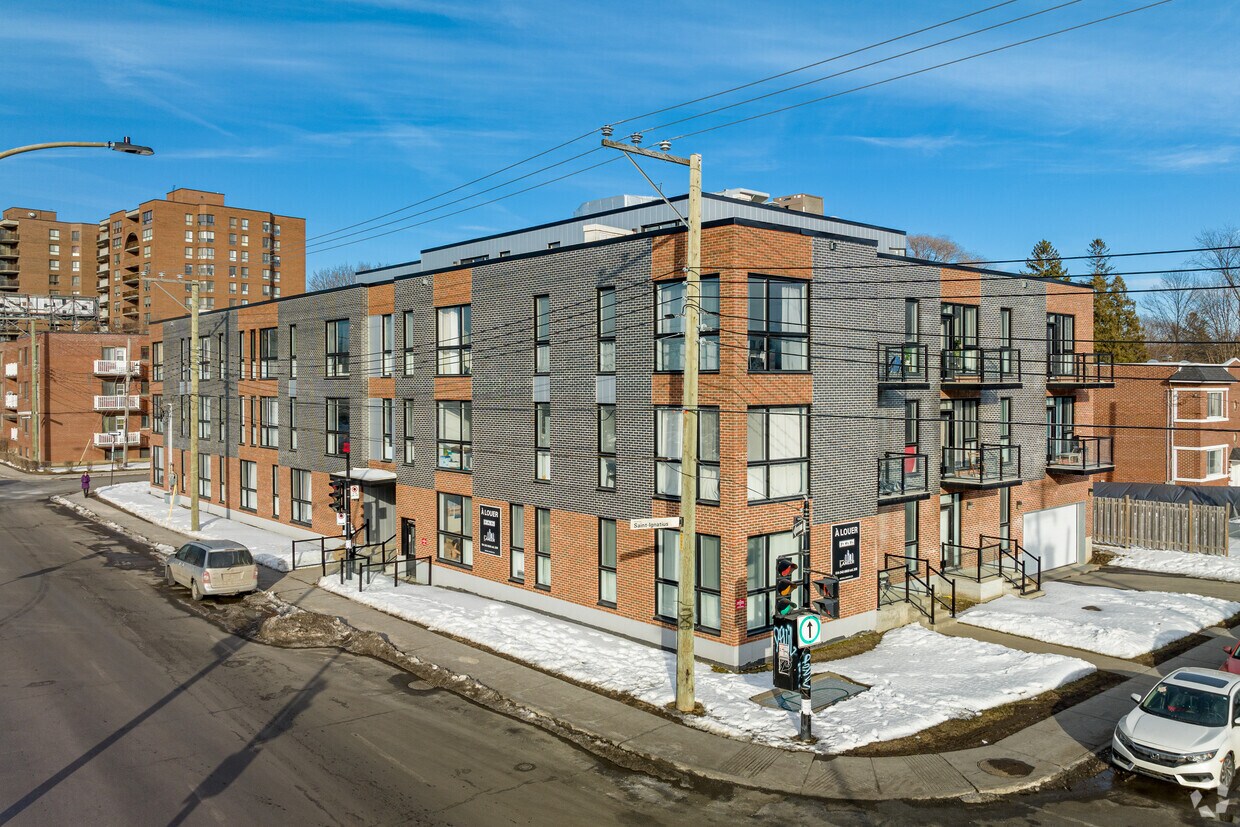 Photo principale - 7070 Chem. de la Côte St Luc