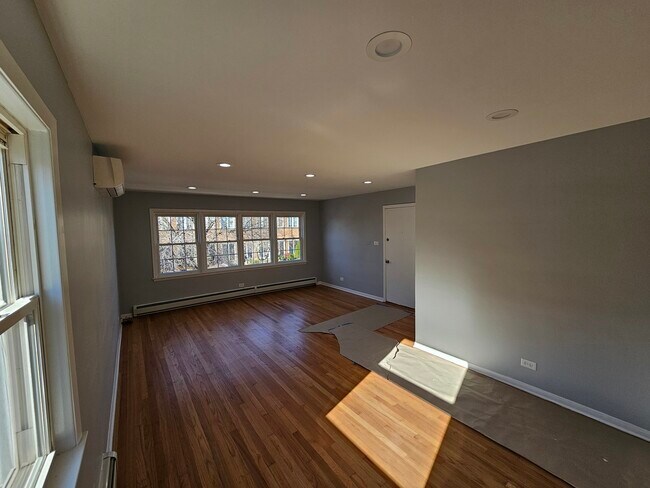 Foto del edificio - 2909 N Austin Ave