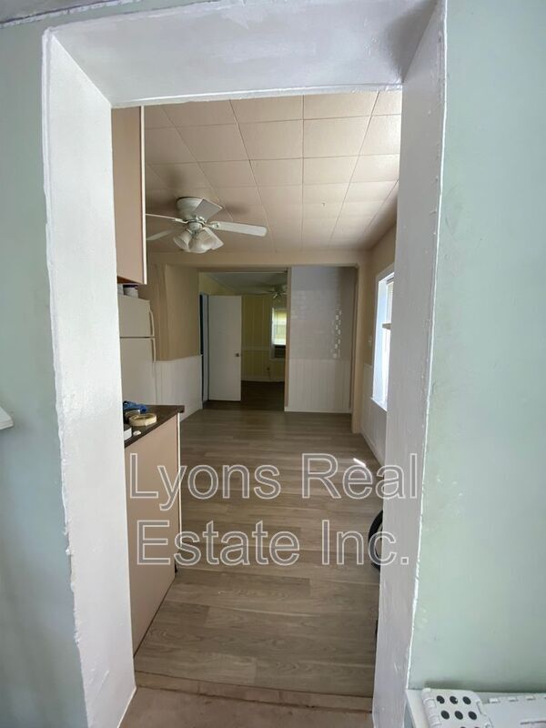 2225 Stella St Unit 2, Fort Myers, FL 33901 Condo for Rent in Fort