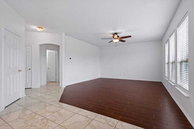 Foto del edificio - 23211 Kaitlyn Canyon