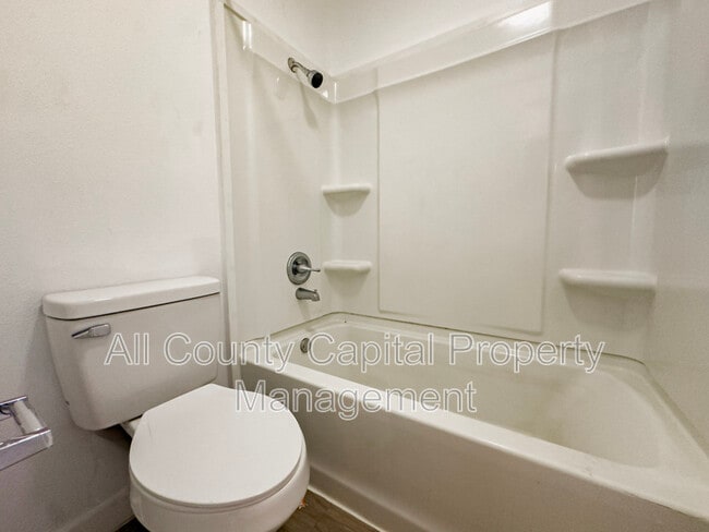 Foto del edificio - 4501 Witham Ln