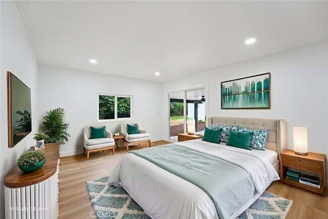 Foto del edificio - 1634 Turrill Ave