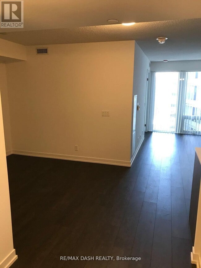 Photo du bâtiment - 60 Shuter St