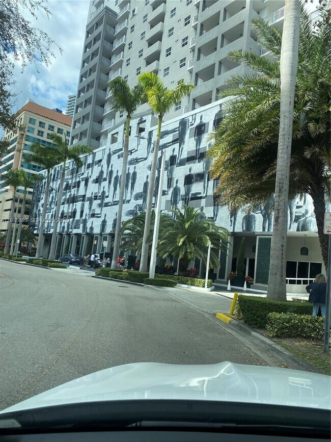 Foto del edificio - 185 SE 14th Terrace