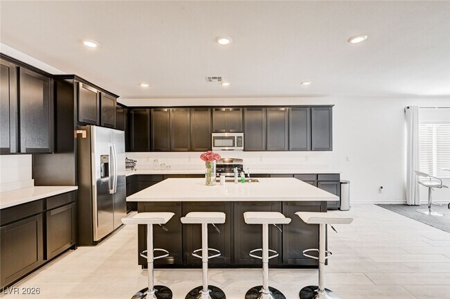 Building Photo - 3791 McLeod Dr