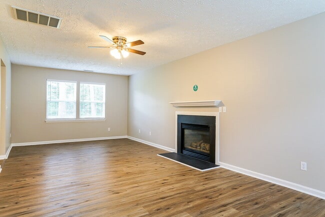 Building Photo - 3033 Slippery Elm Dr
