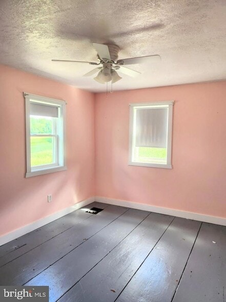 Building Photo - 349 Detterline Dr