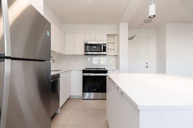 Building Photo - 265 Dixon Road