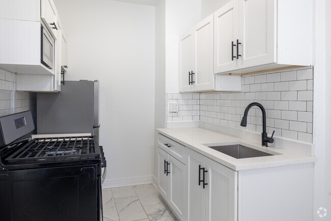 1BR, 1BA - 525SF - Kitchen - The Onyx on Carmen