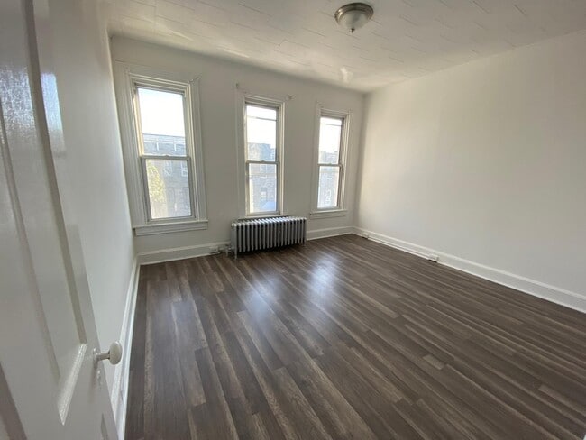 Building Photo - 2110 Ramsay St