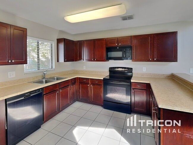 Foto del edificio - 20836 Melville St