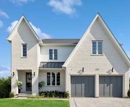 Building Photo - 1118 Pin Oak Dr
