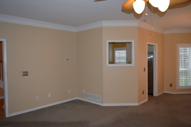 Building Photo - 1056 Dalby Way
