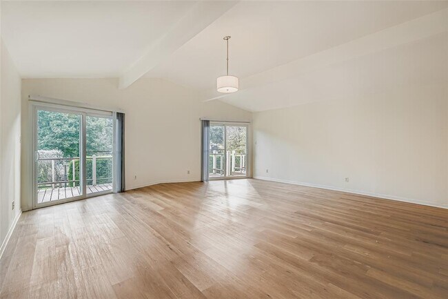 Foto del edificio - 2000 Cody Ct