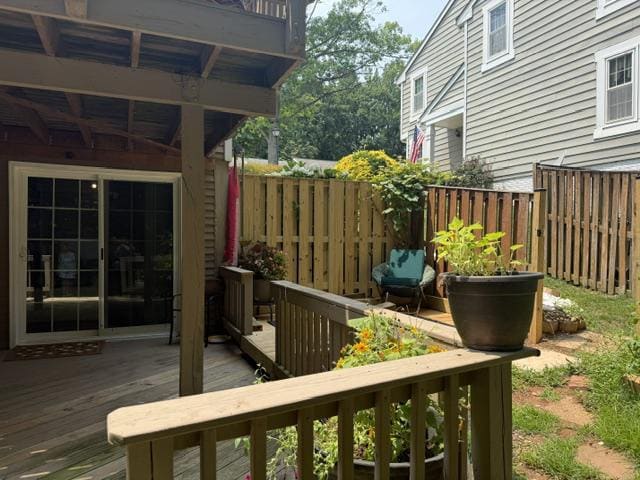 Building Photo - 15255 Streamside Ct