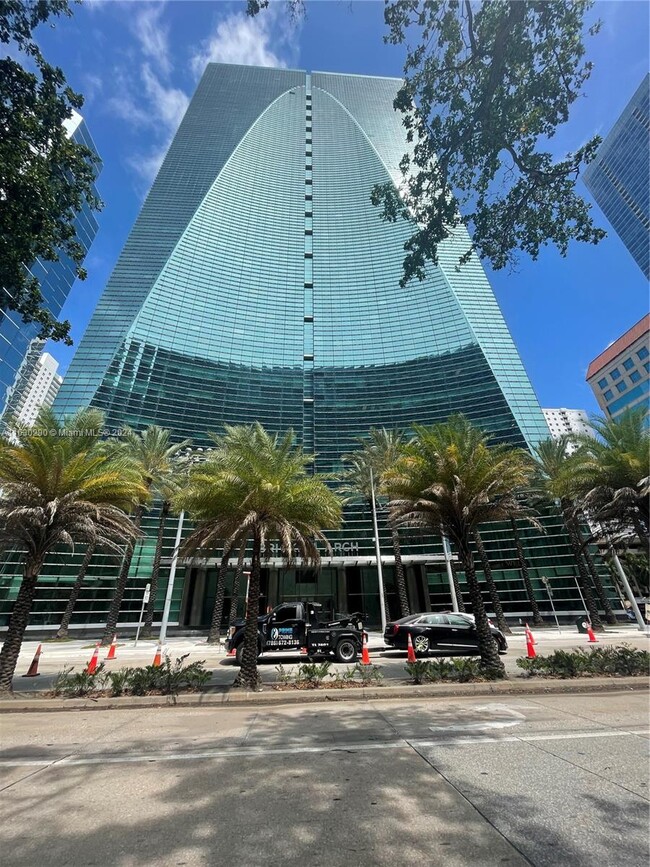 Foto del edificio - 1395 Brickell Ave