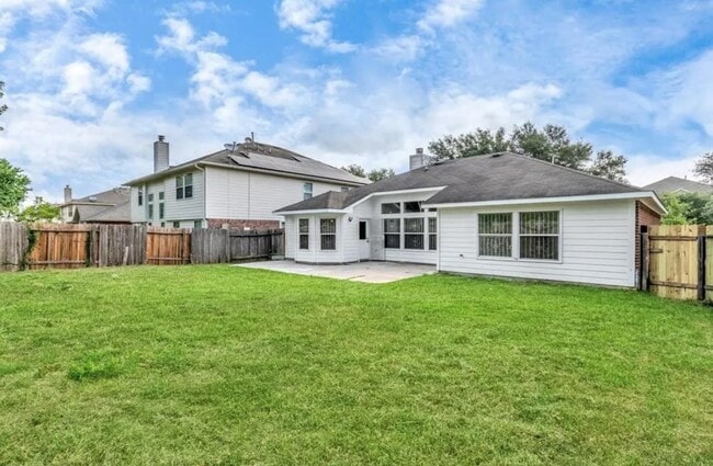 Foto del edificio - 3827 Flatwood Dr