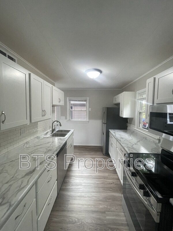 Foto principal - 304 E Frances Ave