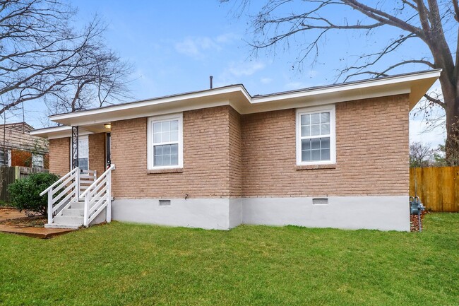 Foto del edificio - 2184 Cassie Ave