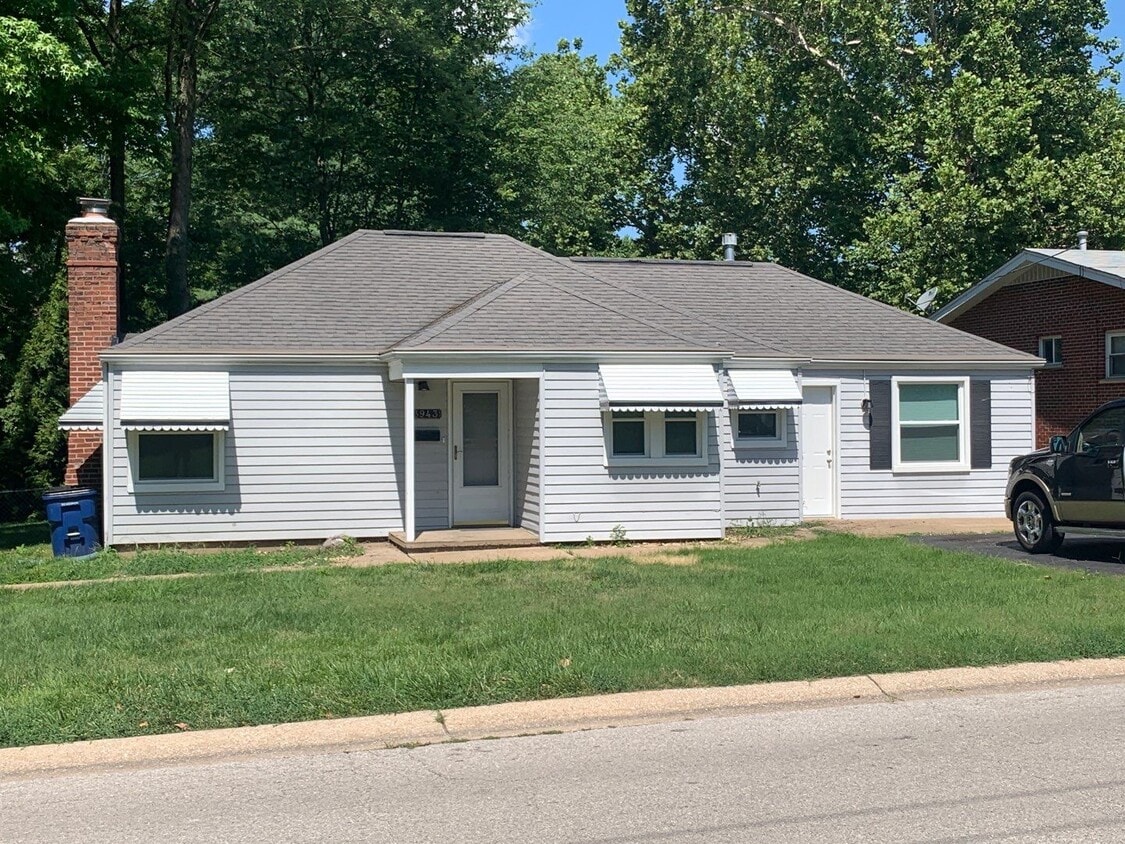 Front of house - 3943 Wright Ave
