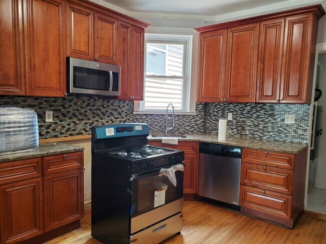 Foto del edificio - 3330 W Crystal St